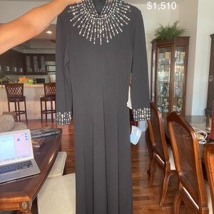 Long sleeve St John evening gown